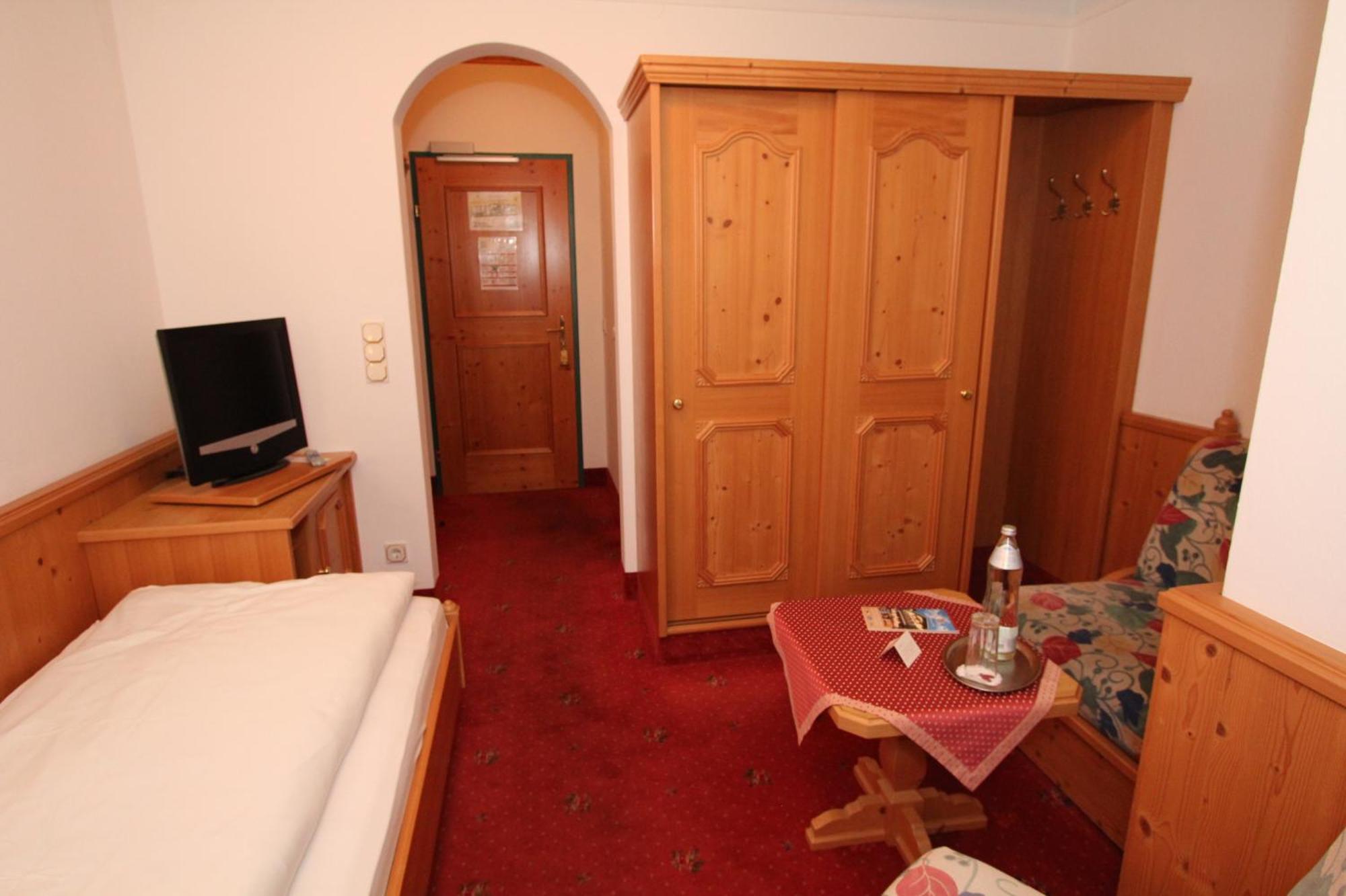 Hotel Goldener Stern Abtenau Luaran gambar